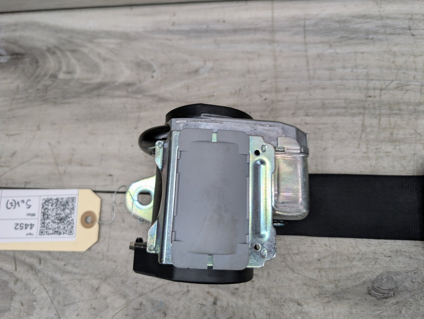 2008 - 2017 Audi S5 8T Rear Left or Right Seatbelt Seat Belt Retractor 8F0857805A