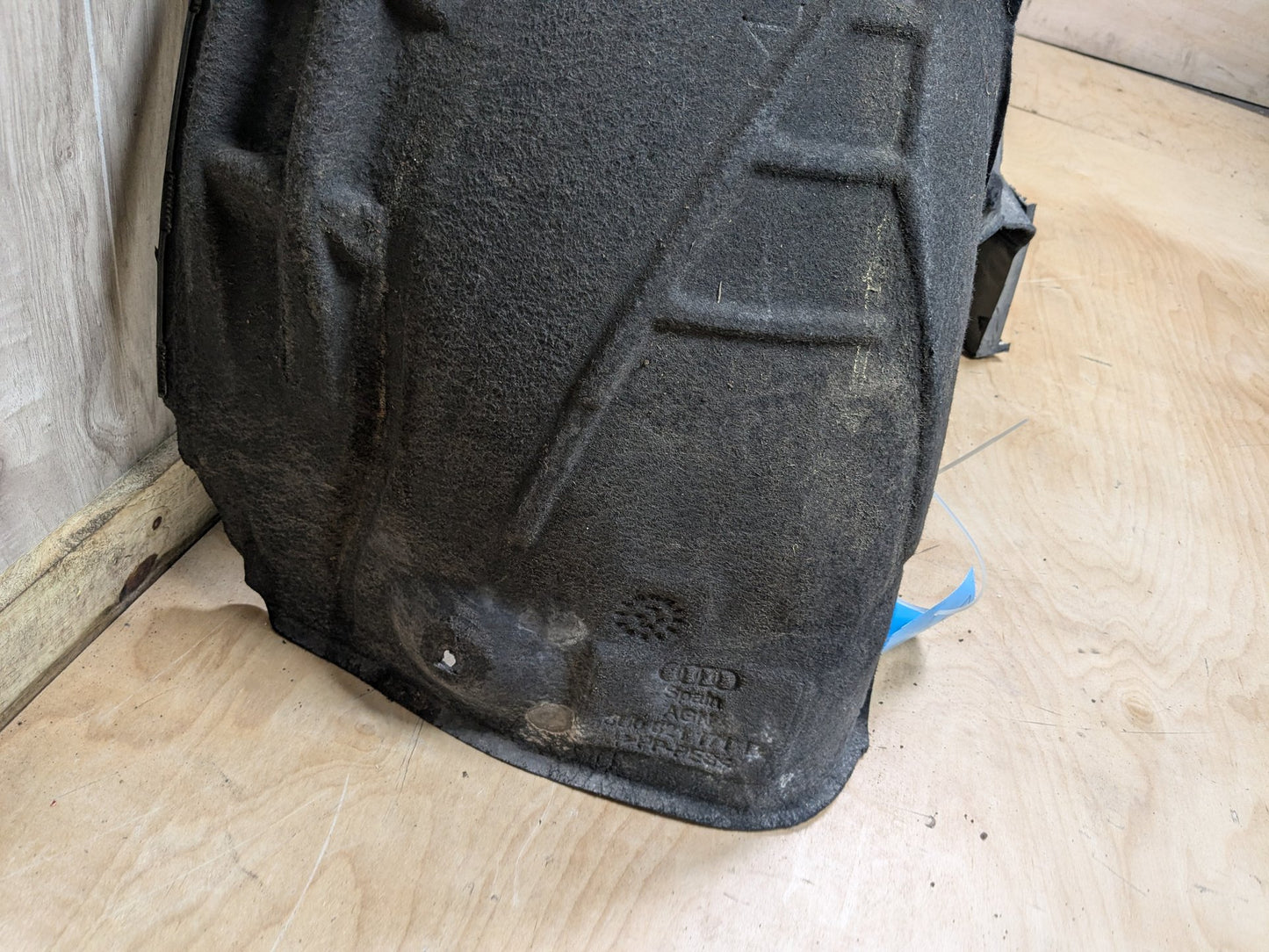 2015-2018 Audi Q3 8U Front Left Driver Wheel Fender Liner Splash Guard 8U0853887