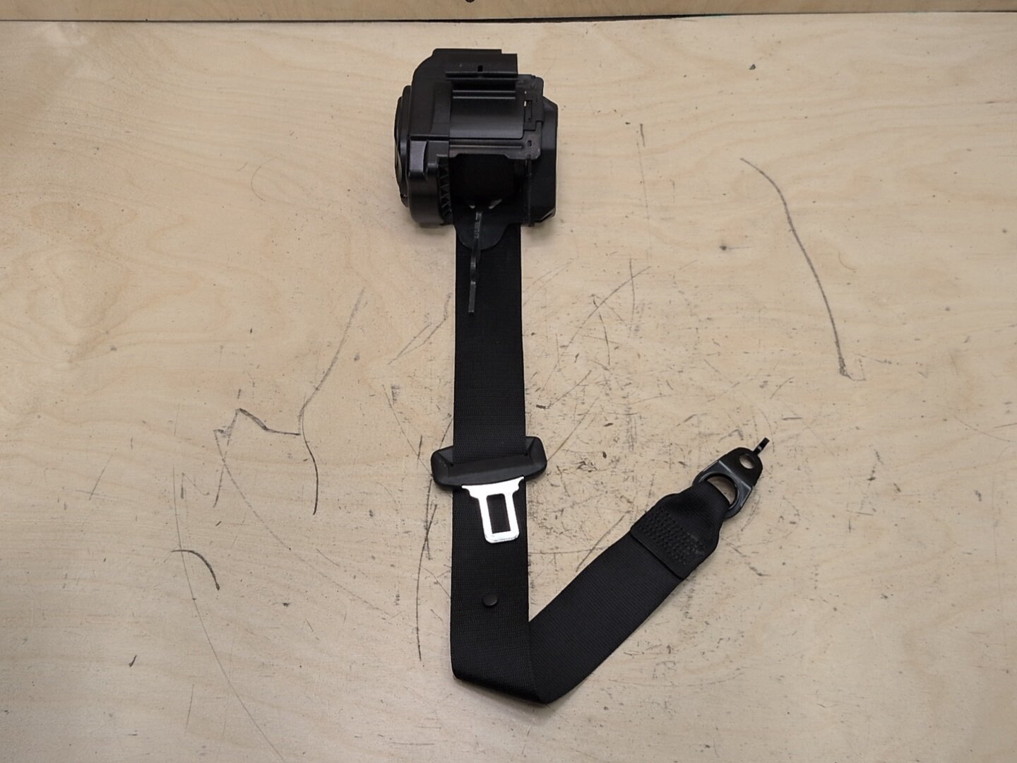 2016-2022 BMW 750i G12 Rear Left or Right Seatbelt Seat Belt Retractor 6282794