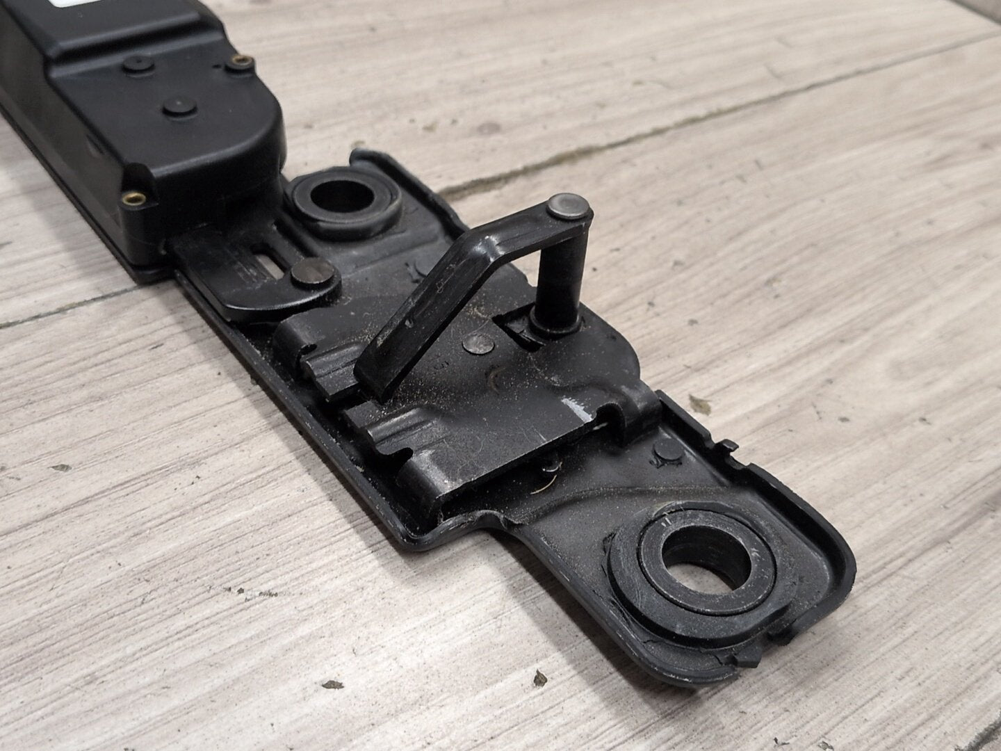 2015-2018 Audi Q3 8U Lower Liftgate Tailgate Lock Latch Actuator 4F9827383H