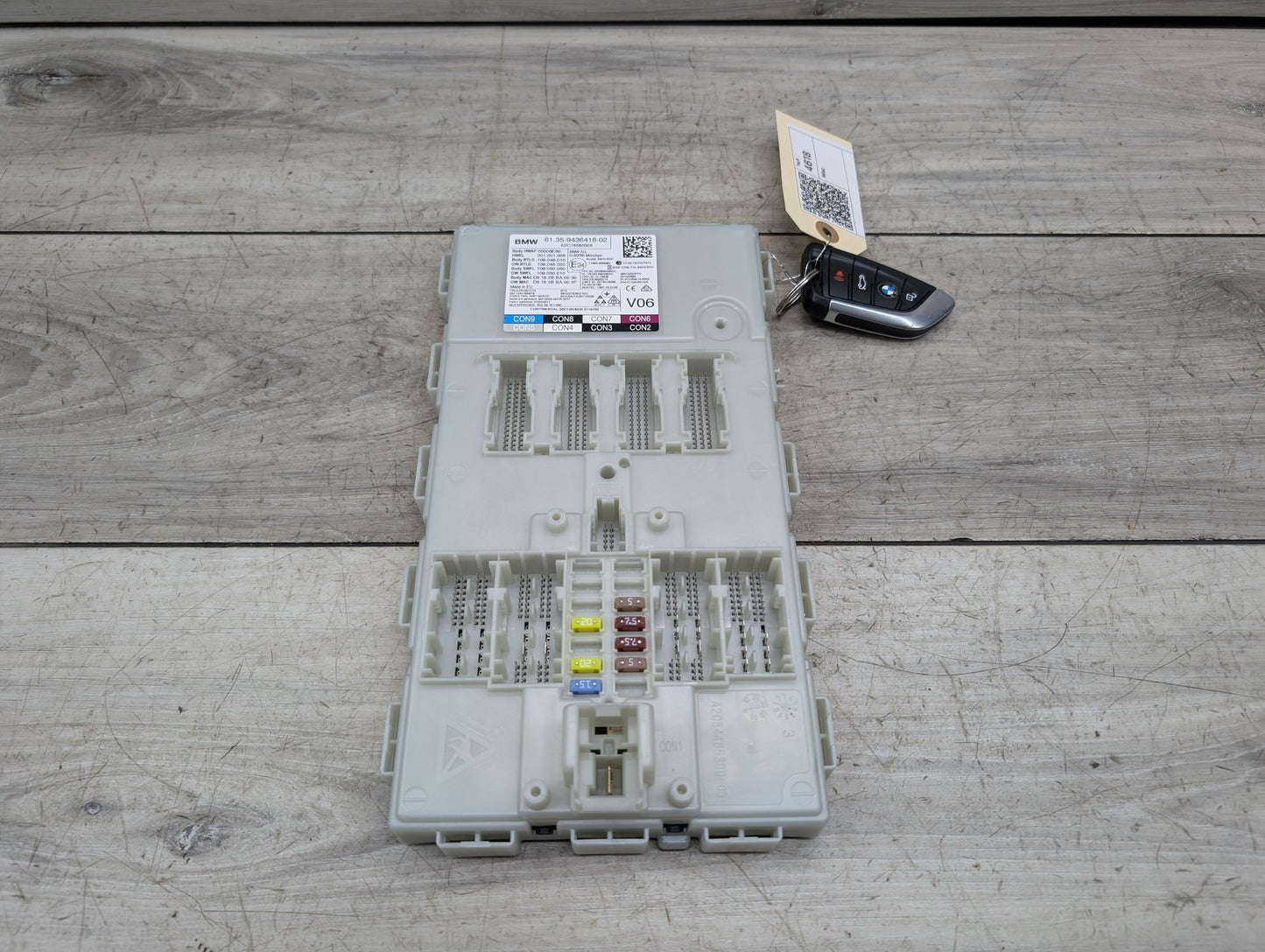 2018-2024 BMW X3 G01 Bdc Body Domain Fem Control Module w/ Key 9436418