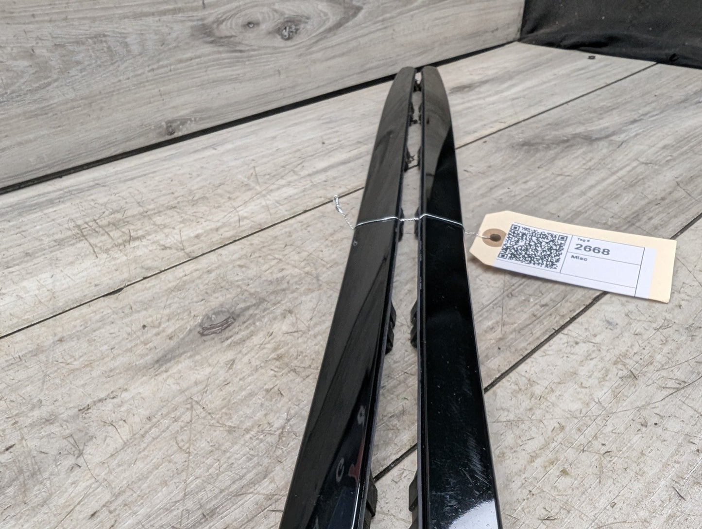 2014 - 2018 BMW X5 F15 Front Left Right Side Windshield Drip Trim Molding SET 7387917 N63B44O1