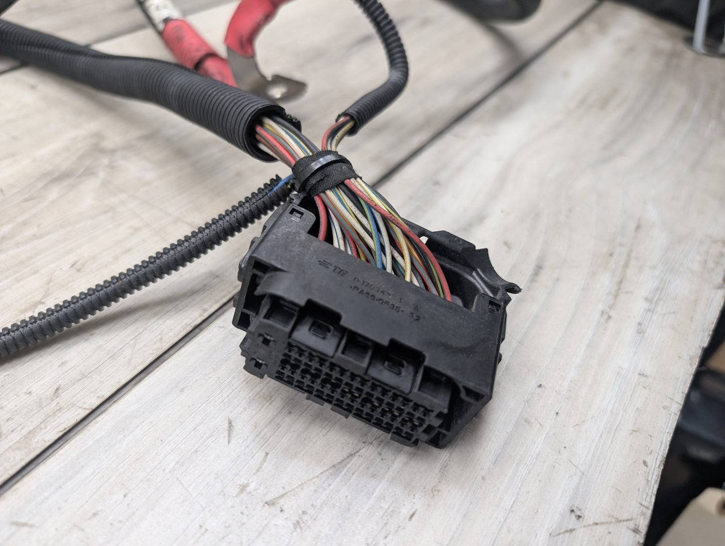 2014 BMW F10 535i Engine Motor Wiring Wire Harness 8605138