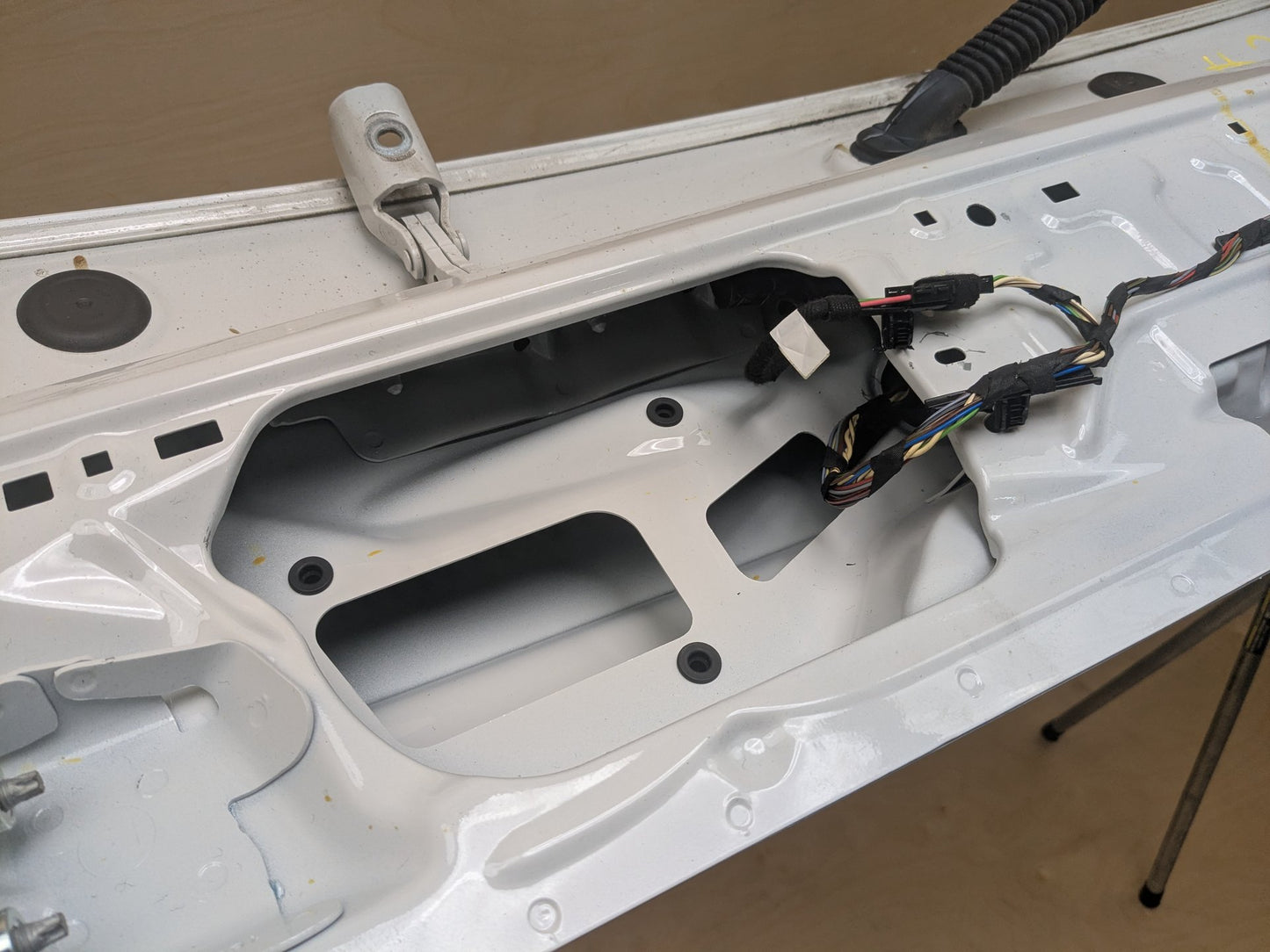19-25 OEM BMW G05 G07 X5 X7 Rear Lower Trunk Tailgate Door Panel Deck Lid White