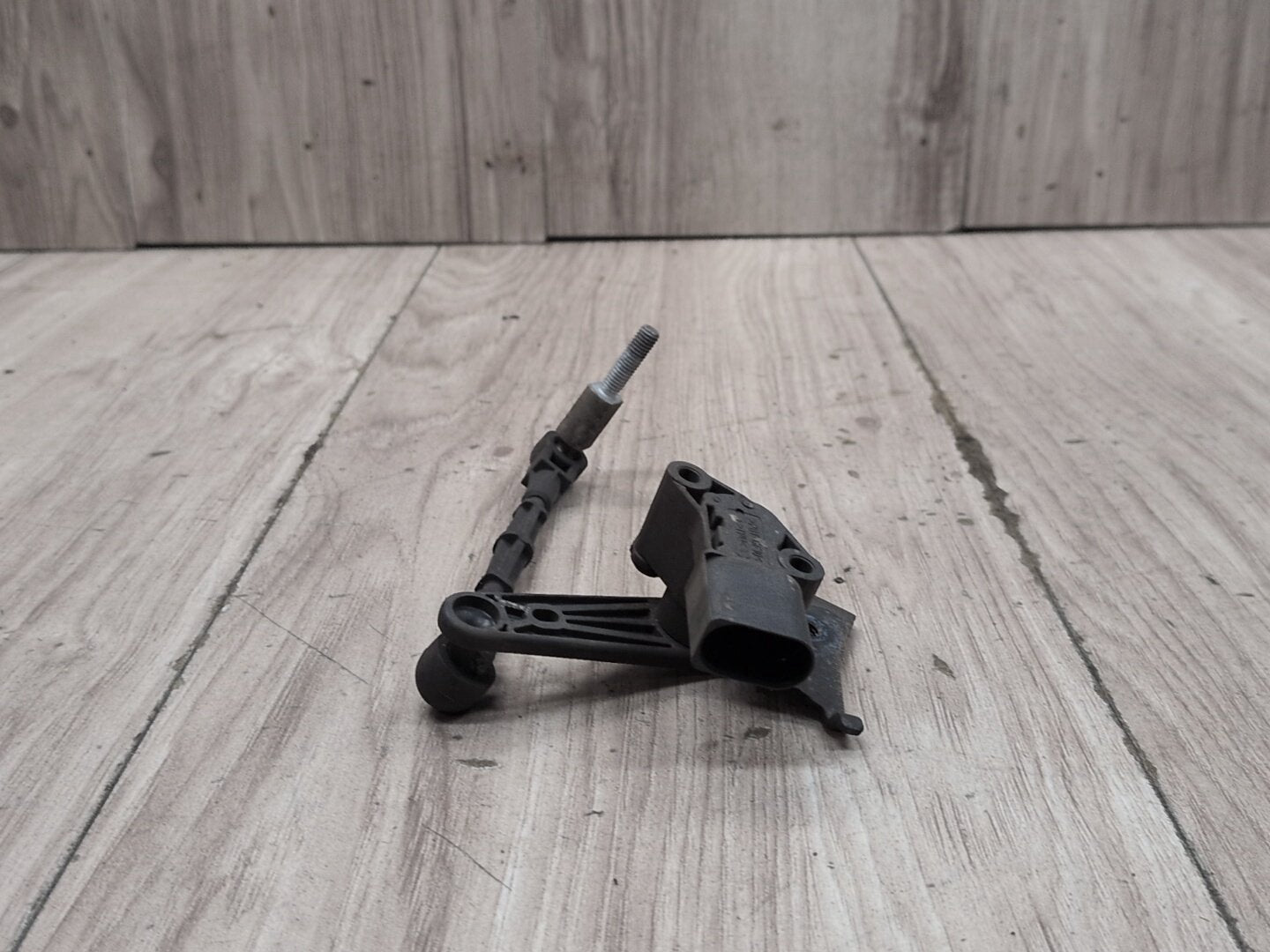 2018-2023 Audi S4 B9 Suspension Height Level Sensor 4M0907503
