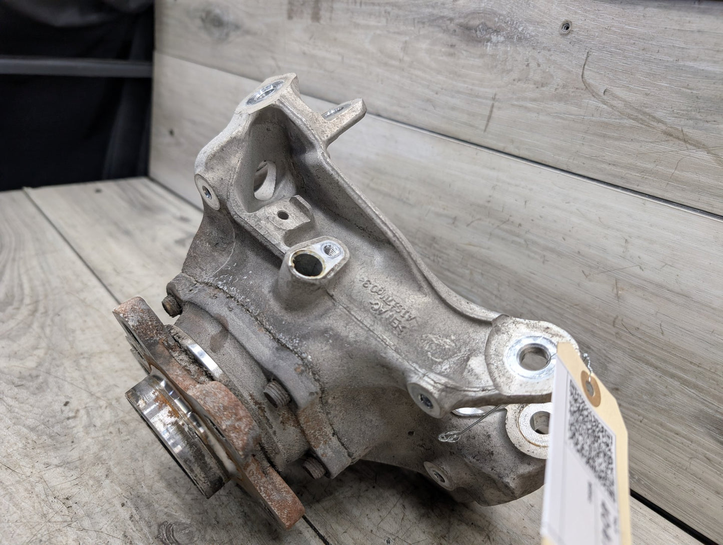 2020 BMW 330i G20 Rear Right Passenger Spindle Knuckle w/ Bearing 6879532