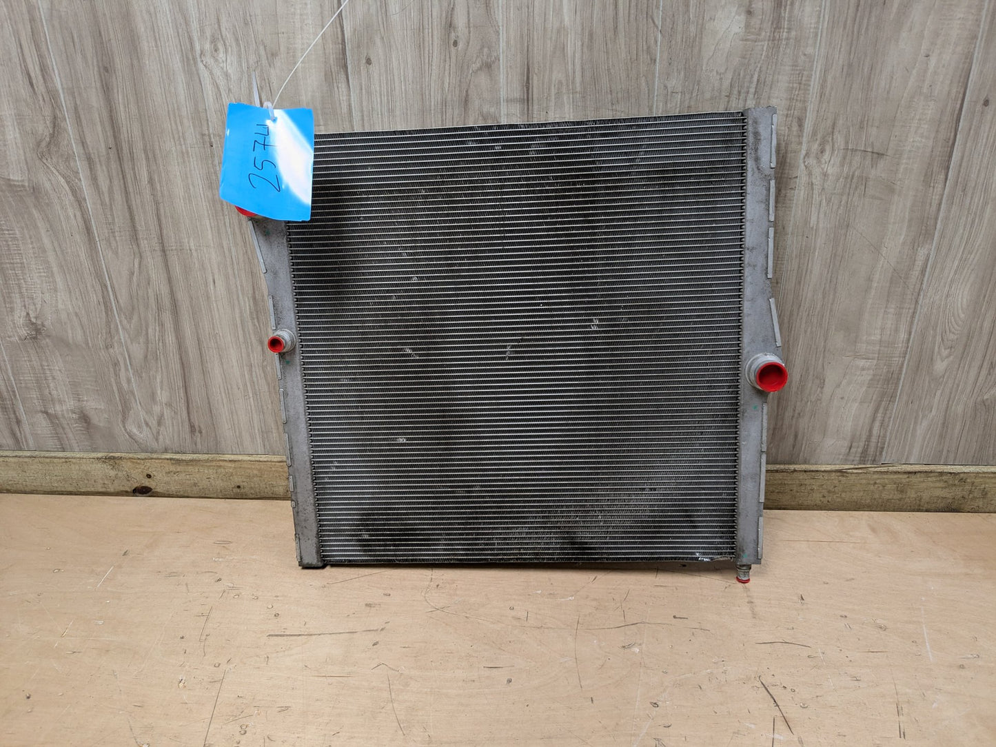 2015 - 2019 BMW X6 F86 Cooling Radiator 7594020 S63B44T2