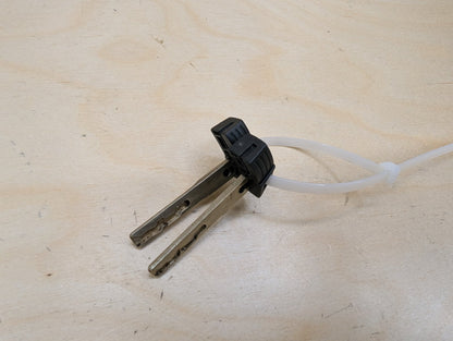 2007-2013 BMW 335i E93 Front Left Driver Key Lock Mechanism w/ Key 7187853