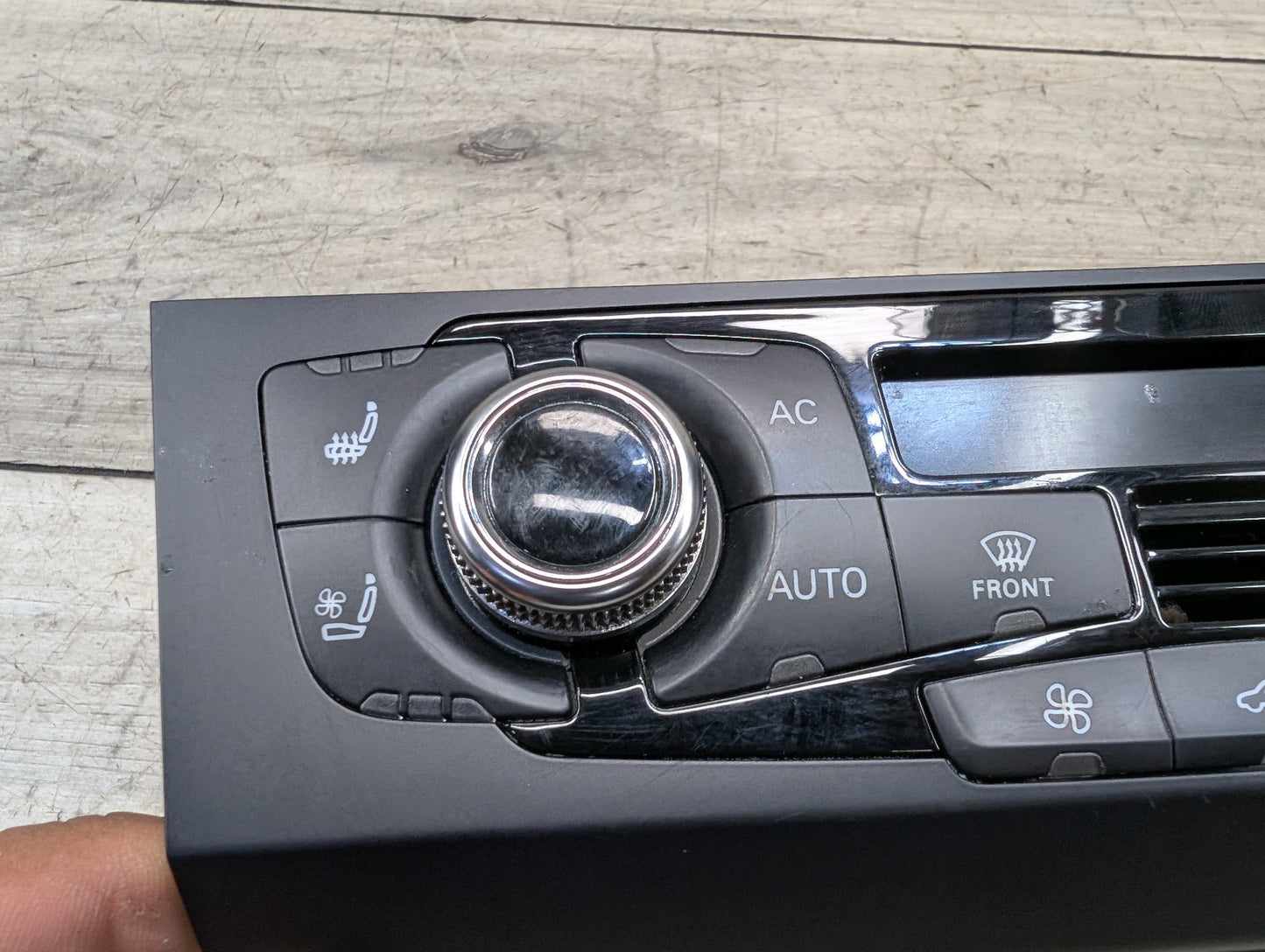 2008 - 2017 Audi S5 8T Front AC Heater Climate Control Switch 8K1820043AL