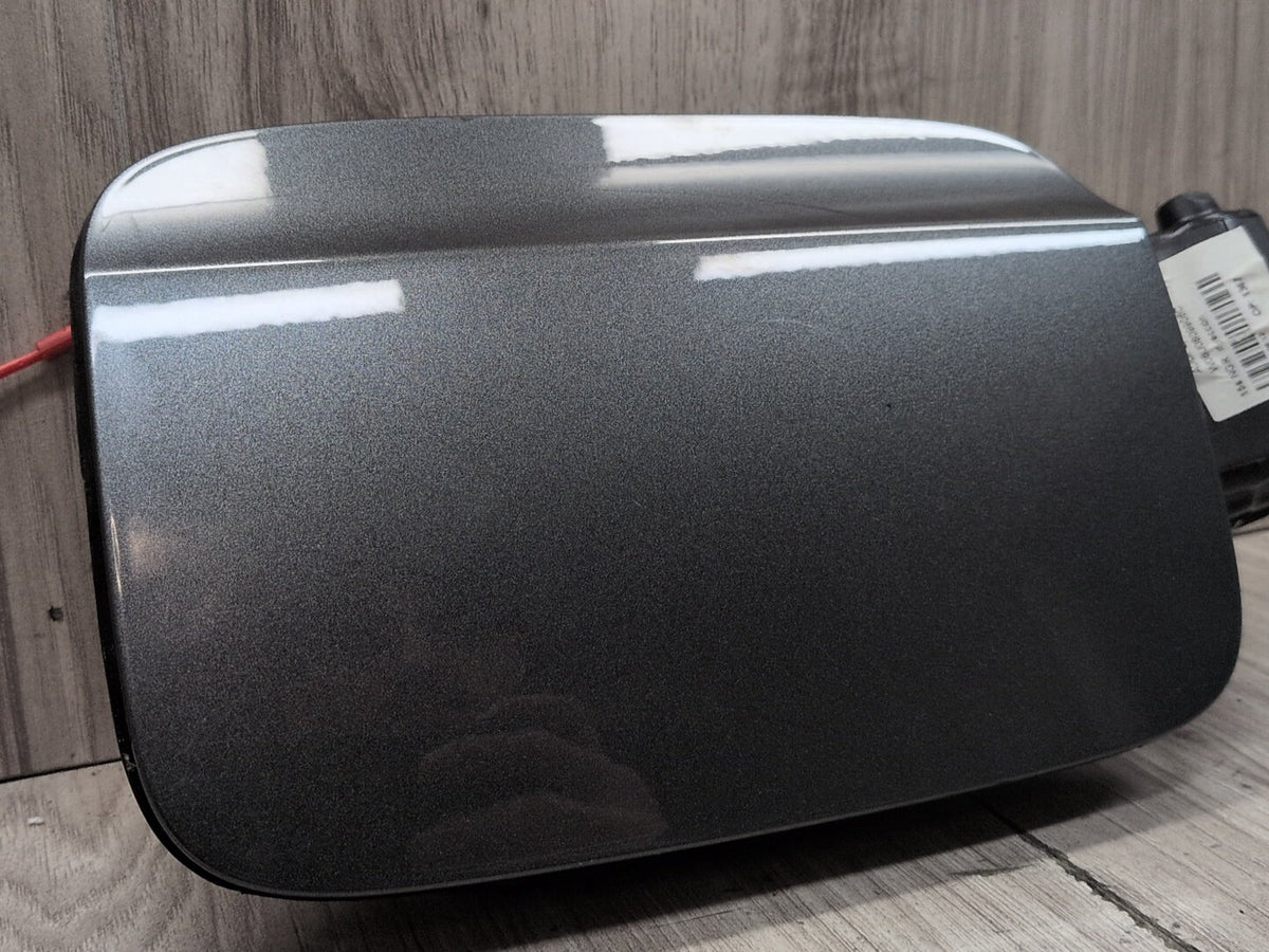 2015-2018 Audi Q3 8U Fuel Gas Tank Filler Cap 8J0010508Q OEM