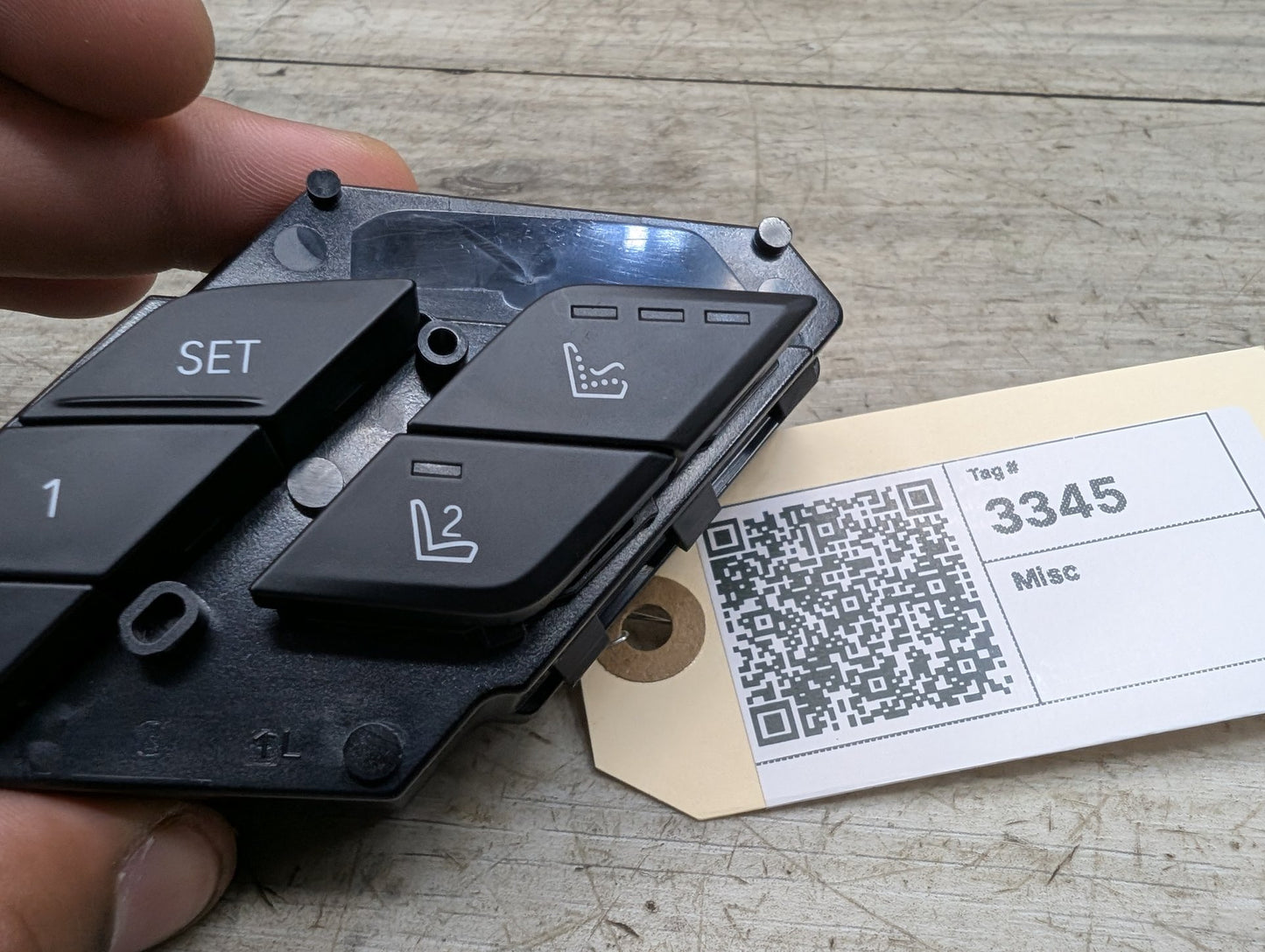 OEM BMW F95 G05 G09 X5 X5M XM Front Left Driver Door Seat Memory Massage Switch