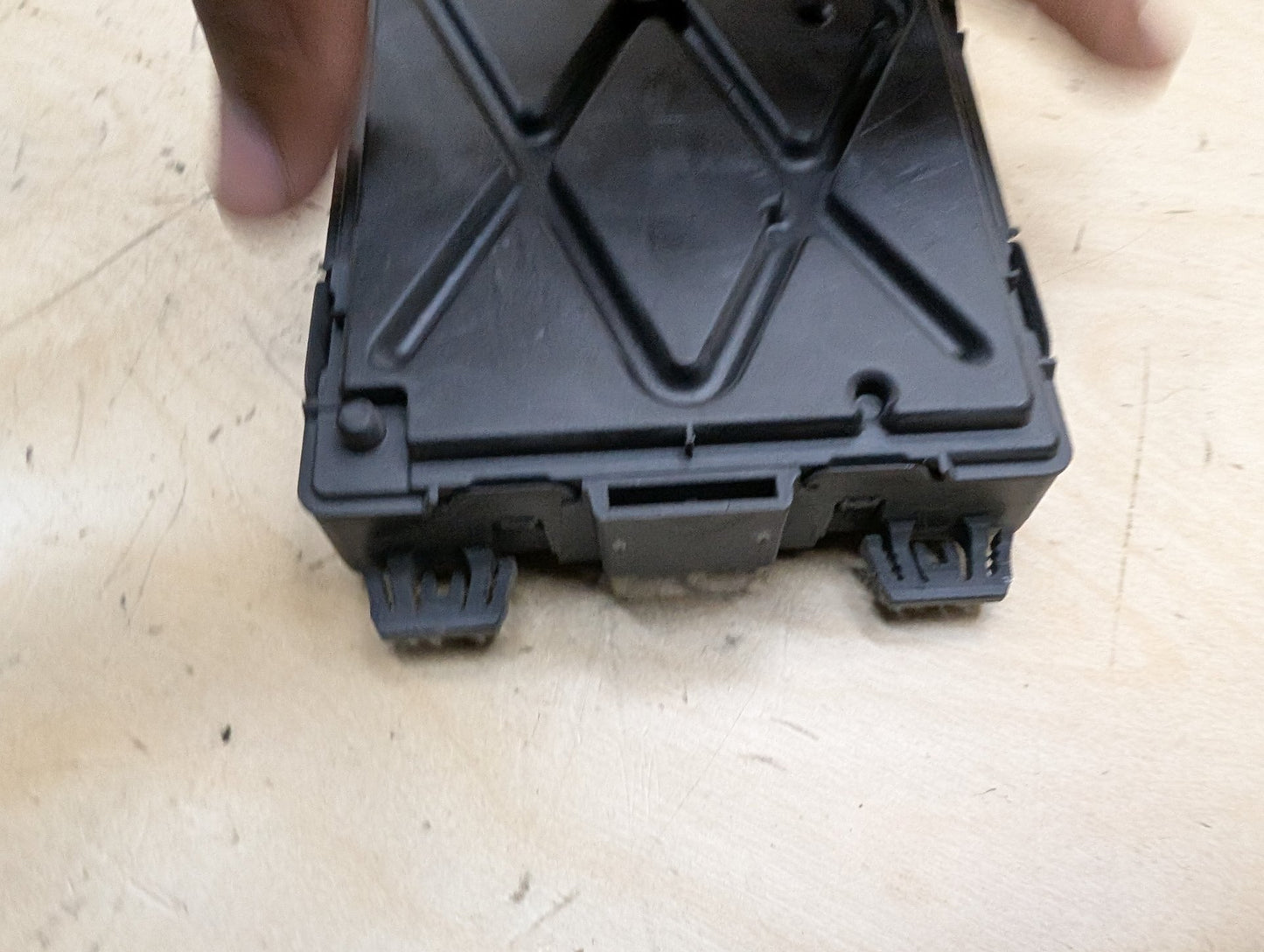 2012-2018 BMW 328i F30 BCM Body Control Module 9293309
