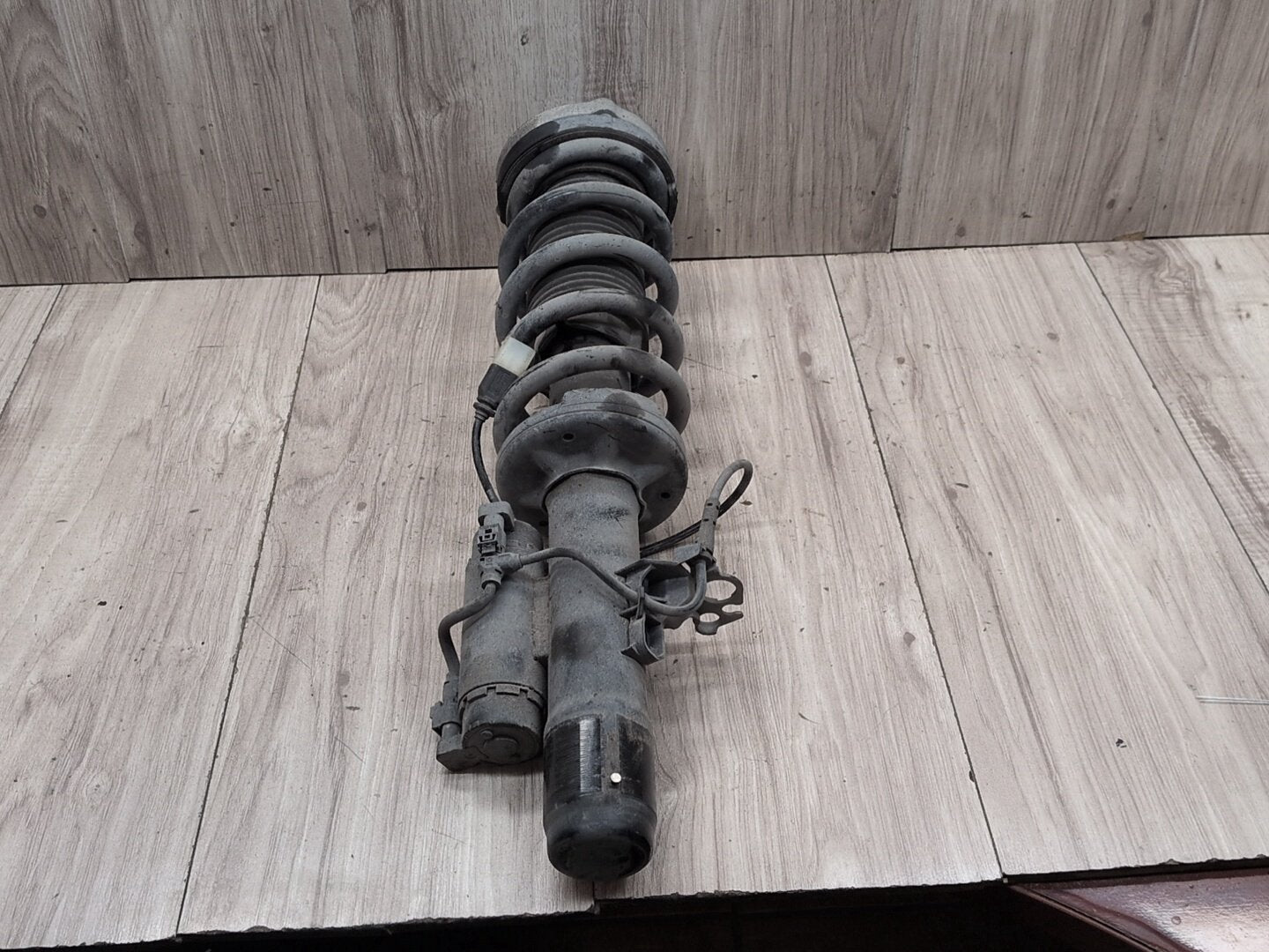 17-23 OEM BMW G30 M550iX Front Right Passenger Spring Strut Shock Absorber VDC