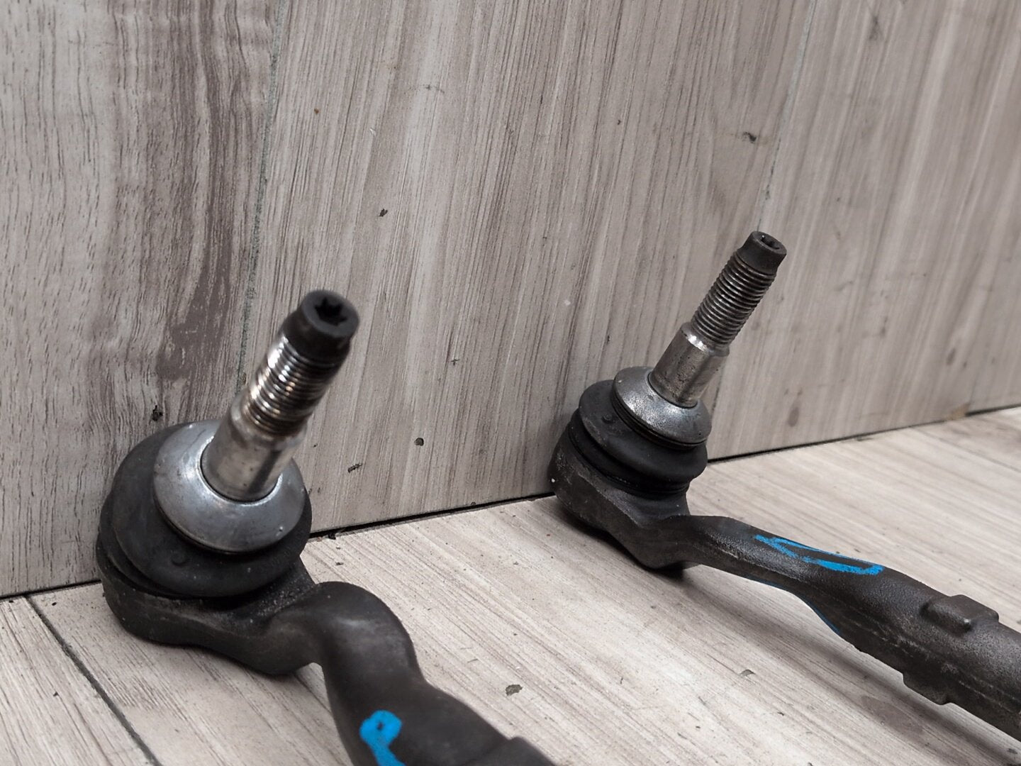 2012-2018 BMW M6 F06 Left Right Tie Rod W/ Boot SET 6784716