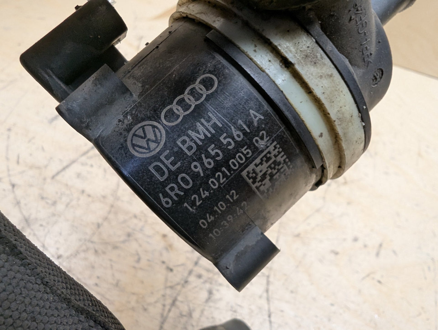 2011-2017 Audi 8T RS5 CFSA Engine Motor Cooling Auxiliary Water Pump 6R0965561A