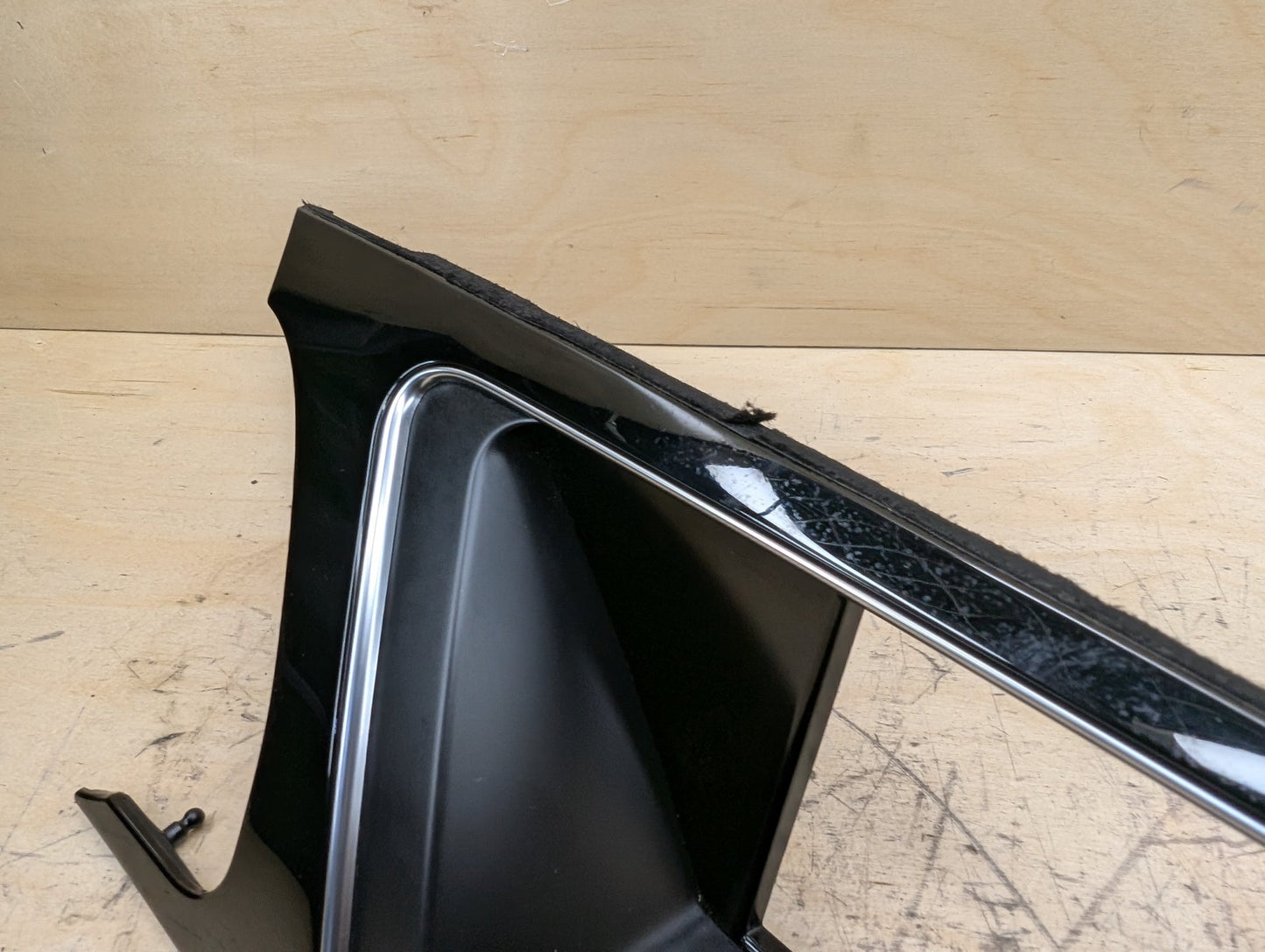 11-17 OEM Audi RS5 8T Center Console Monitor Display Screen Trim 8T1857186L
