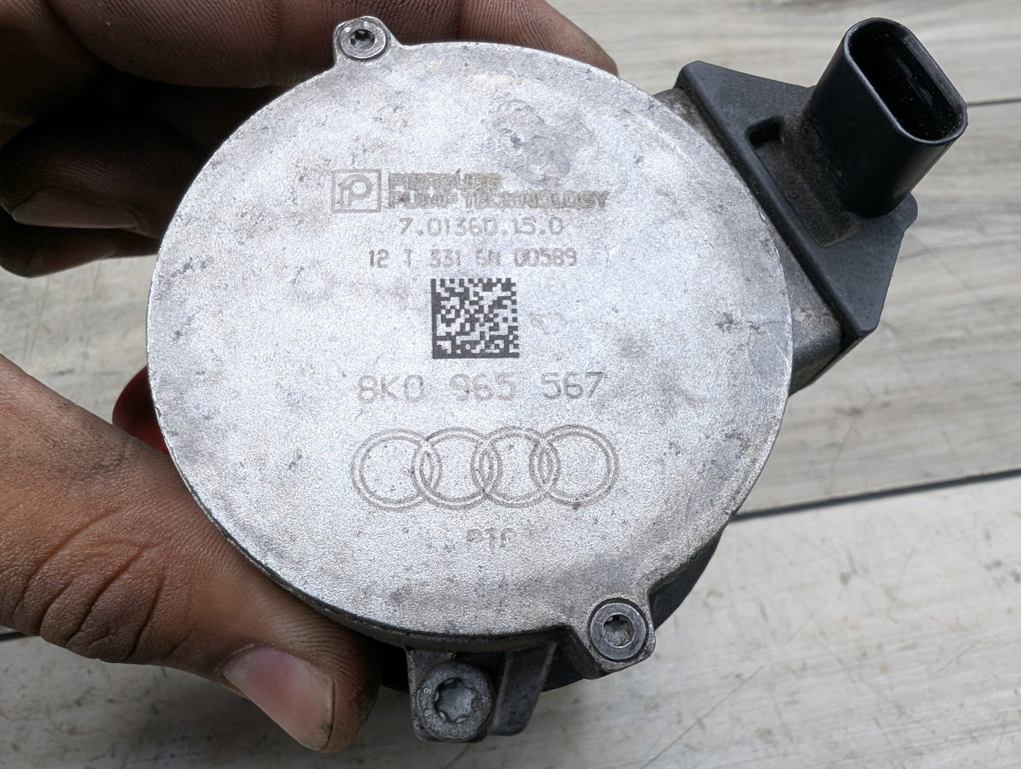 2008 - 2017 Audi S5 8T Engine Motor Cooling Auxiliary Water Pump 8K0965567