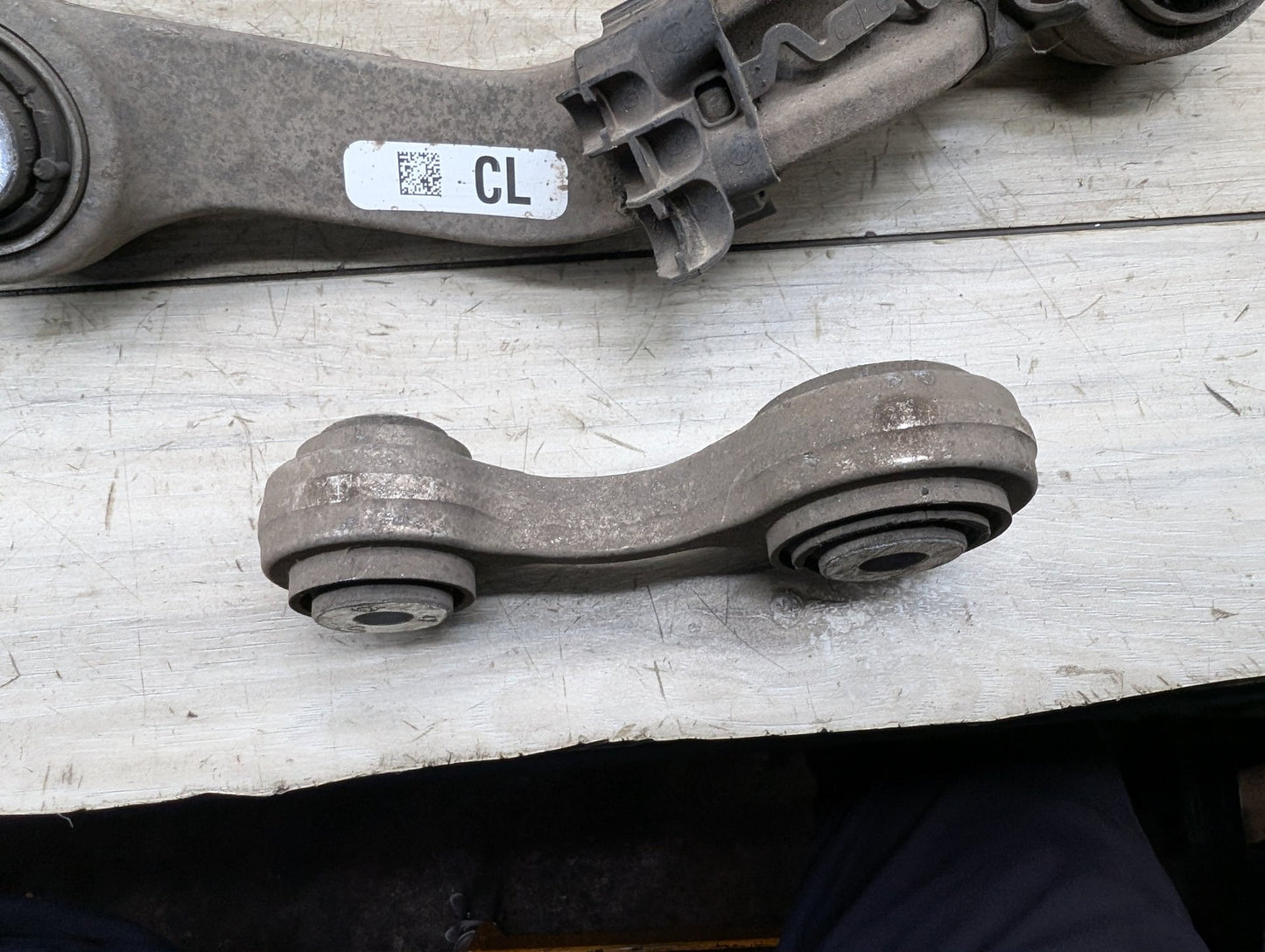 2011-2016 BMW 535i F10 Rear Left Driver Control Arms SET 6784349