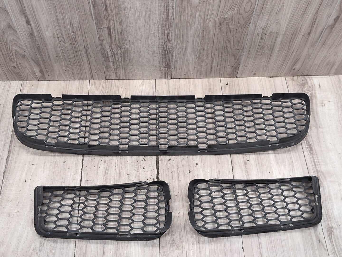 2012-2018 BMW M6 F06 Front Left Right Center Bumper Cover Grilles SET 8050494