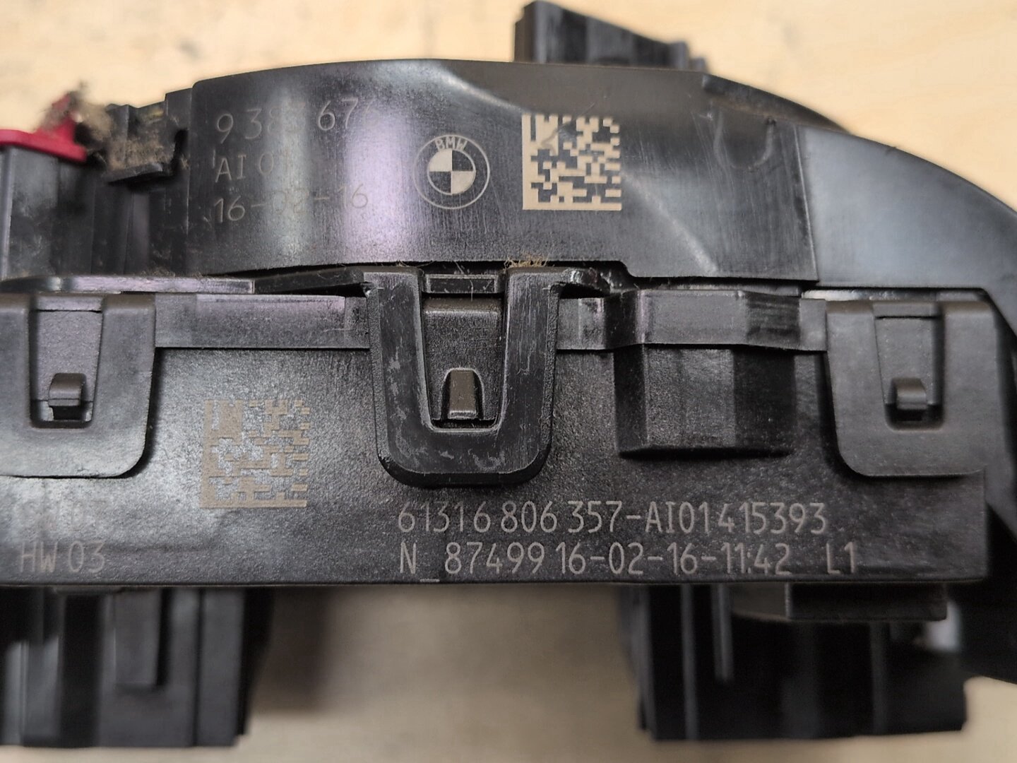 2016-2022 BMW 750i G12 Steering Wheel Sensor Clockspring 6806357