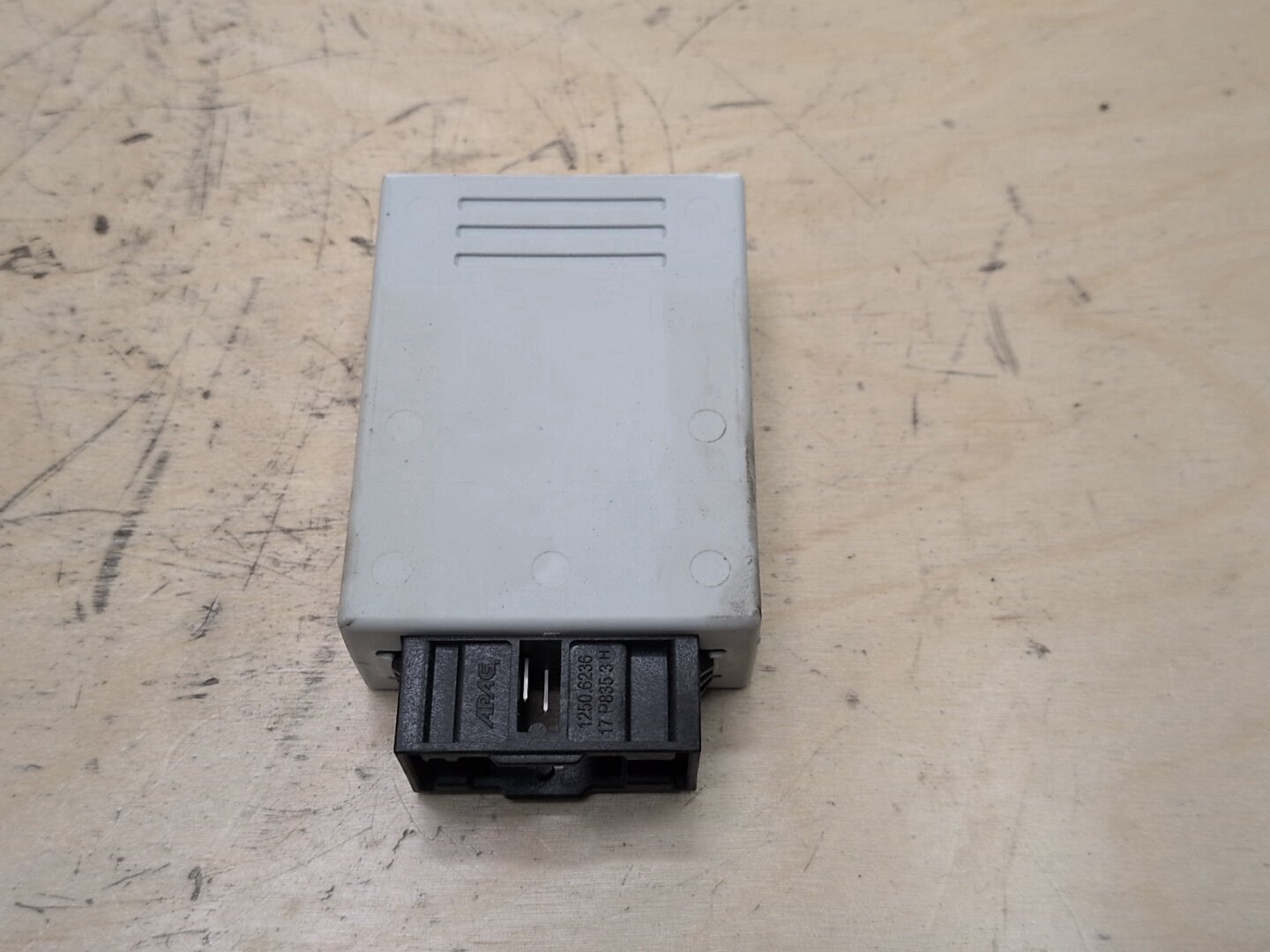 2016-2022 BMW 750i G12 Steering Column Control Module 6881835