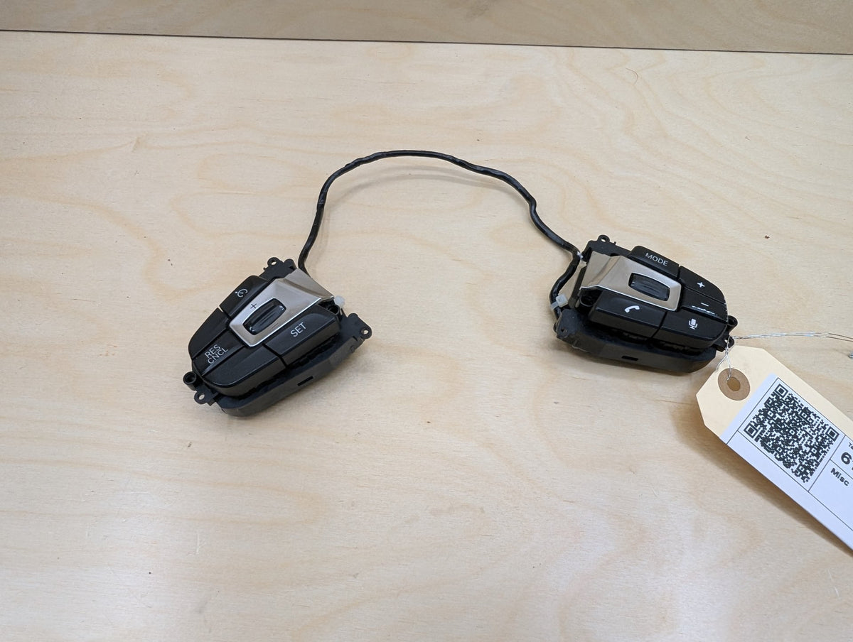 18-21 OEM BMW G01 G02 X3 X4 Steering Wheel Multifunction Switch Button