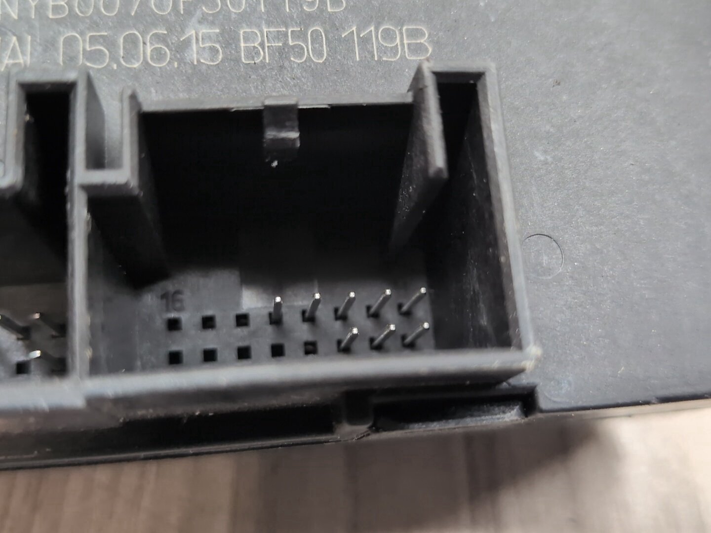 15-18 OEM Audi Q3 Rear Right Passenger Side Door Window Control Module