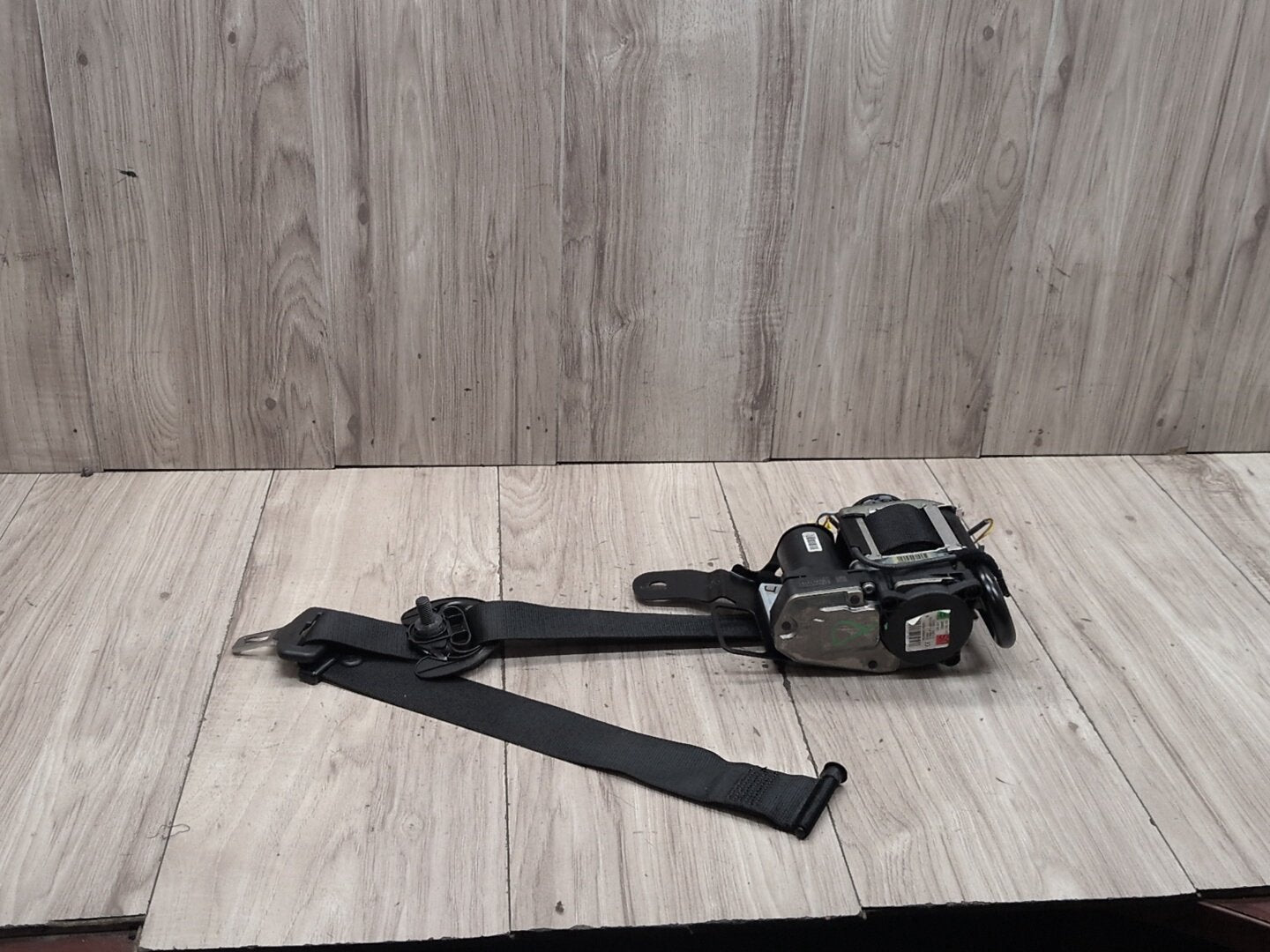2015-2018 BMW X5 F85 Front Left Driver Seatbelt Seat Belt Retractor 6284607
