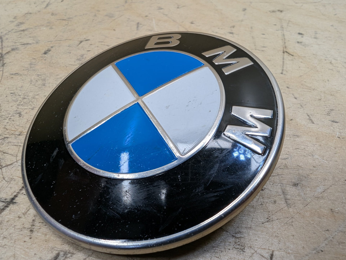 OEM BMW G01 G05 G30 G45 G60 G90 X3 X5 Hood Trunk Emblem Badge Symbol Logo 82mm