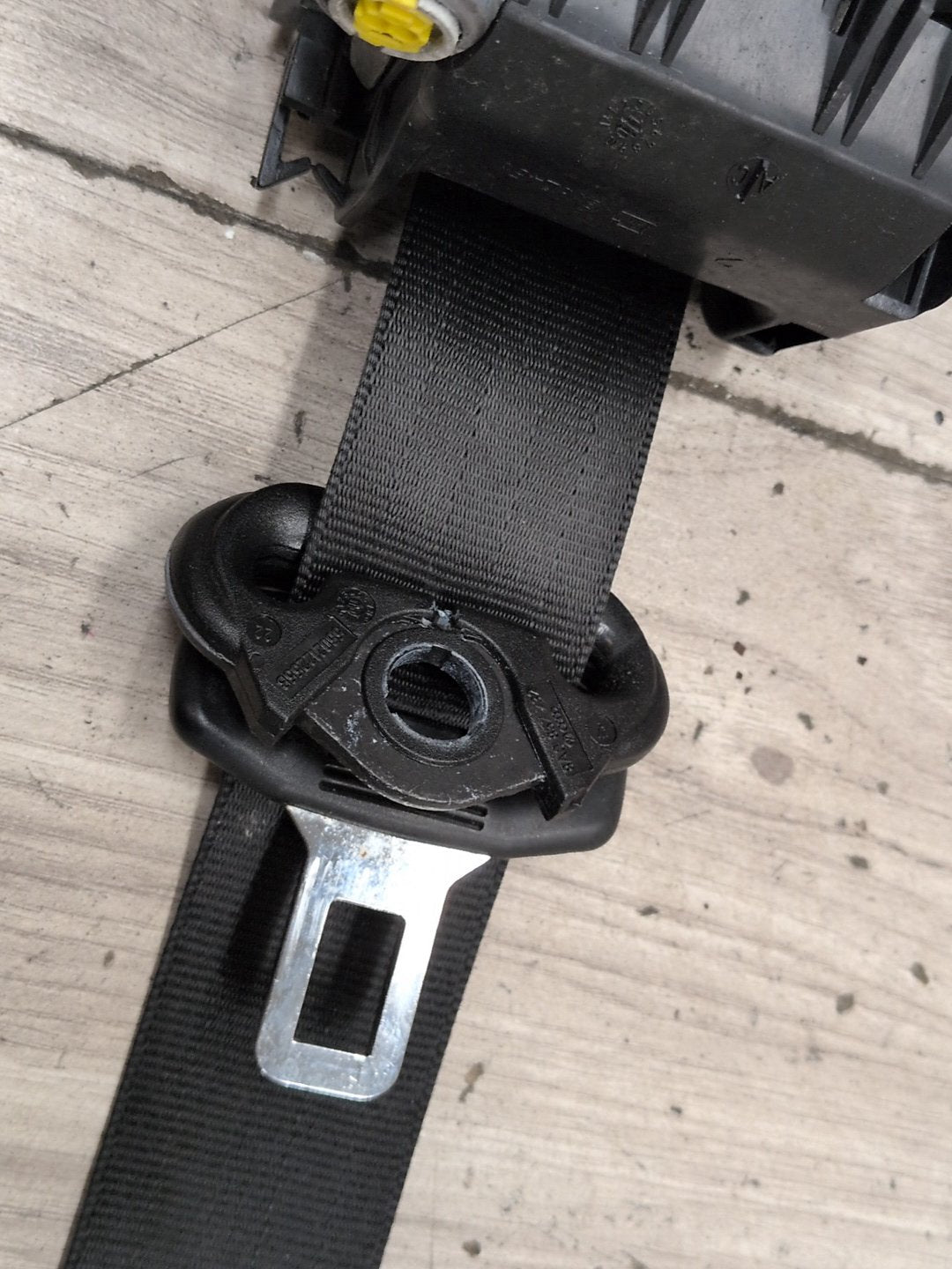 2010-2016 Audi S4 B8 Front Right Passenger Seatbelt Seat Belt Retractor 8K1857706 OEM