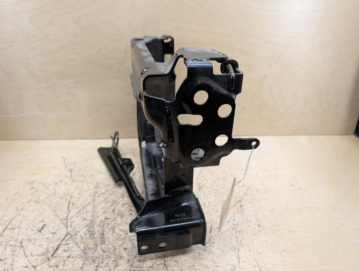 OEM BMW G20 G22 G23 G26 Front Right Passenger Radiator Reinforcement Bracket