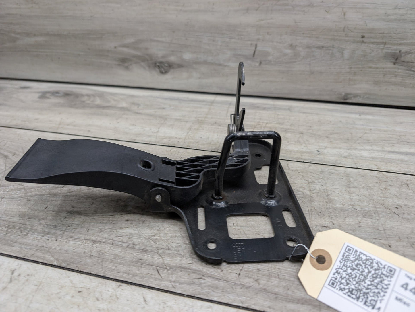 2008 - 2017 Audi S5 8T Hood Bonnet Safety Lock Latches SET 8T0823480