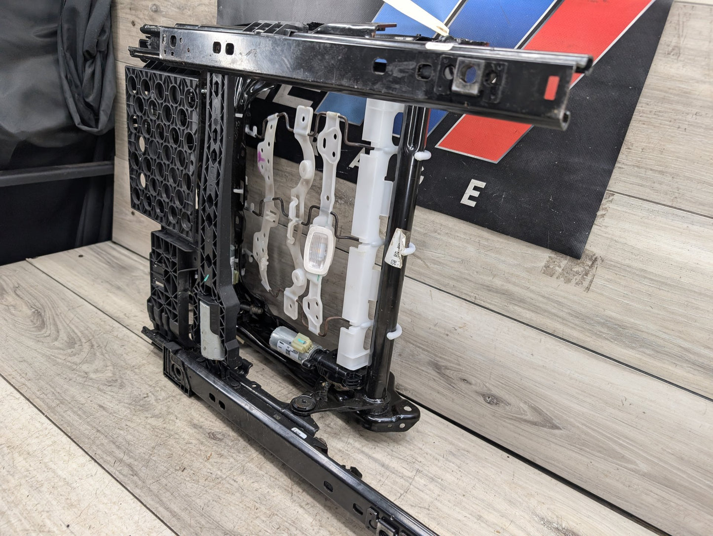 OEM BMW F97 G01 G02 G20 Electrical Front Right Passenger Lower Seat Frame w/ Motors 7414610
