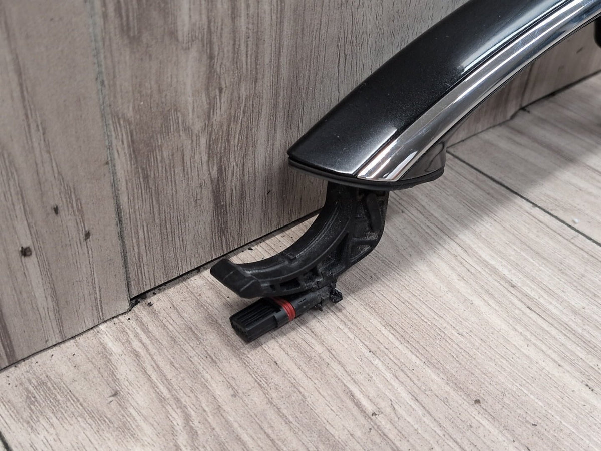 16-19 OEM BMW G12 740 750 COMFORT ACCESS Right Passenger Door Handle Black
