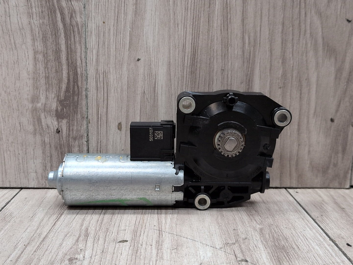2019-2026 BMW M340i G20 Sunroof Sun Roof Glass Motor 7424804 OEM