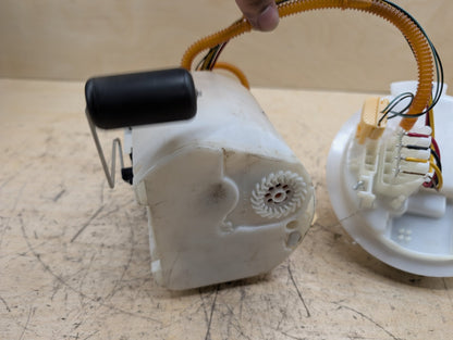 OEM BMW G20 G22 G23 G26 G42 330 M340 430 M440 Gas Tank Mounted Sending Fuel Pump