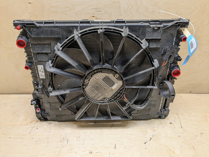 16-19 BMW 750i G12 Radiator Cooling Condenser Fan Shroud Assembly SET 850W