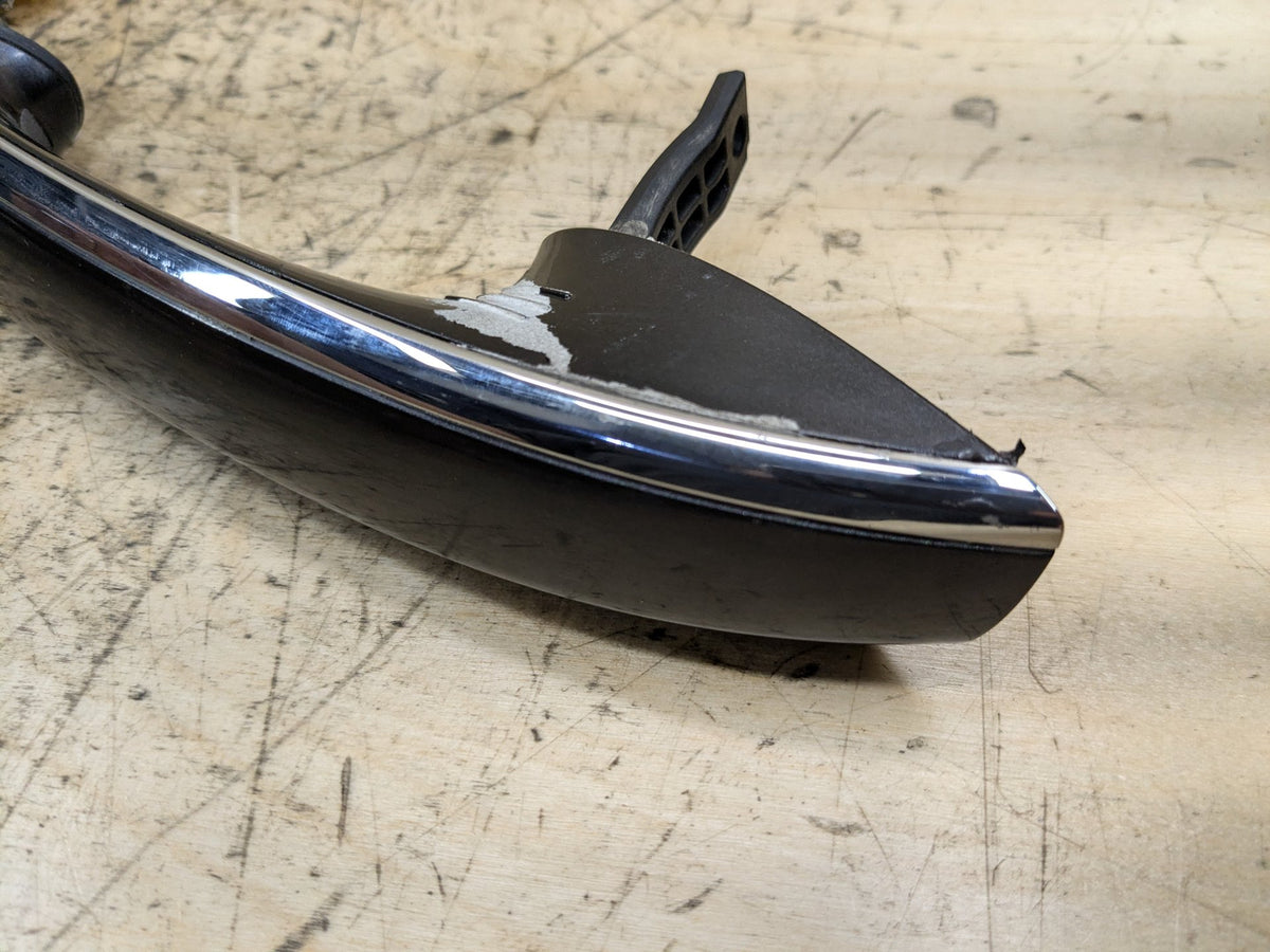 2016-2019 BMW 750i G12 Front Left Driver Exterior Door Handle 7411037 OEM