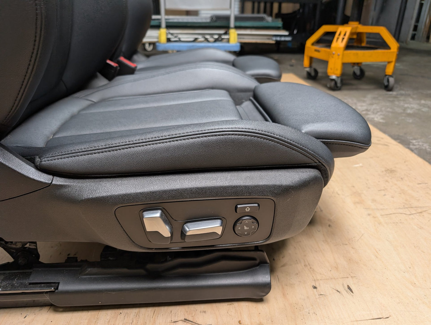 202018 BMW X3 G013 X- Front Left Driver Right Right Passenger Seat Assemblys SET