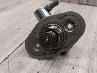OEM BMW F06 F10 F13 F15 F16 F85 X5 Engine N63 S63 HPFP High Pressure Fuel Pump