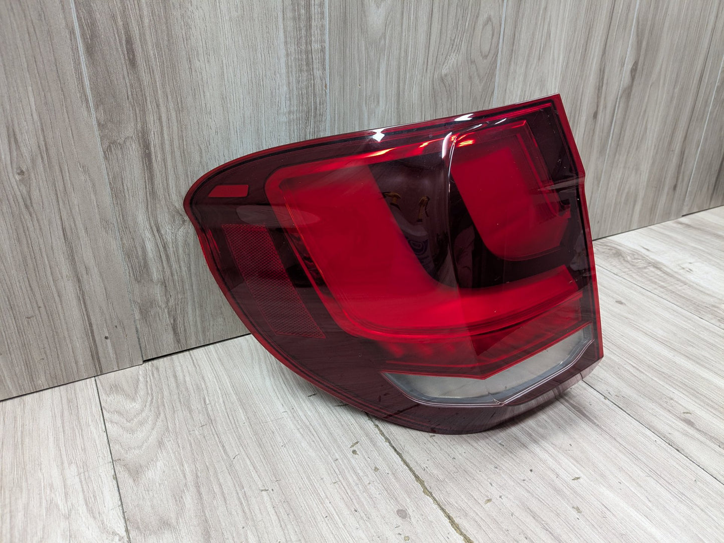 2014 - 2018 BMW X5 F85 Rear Left Driver Outer Tail Light 7290103 S63B44T2