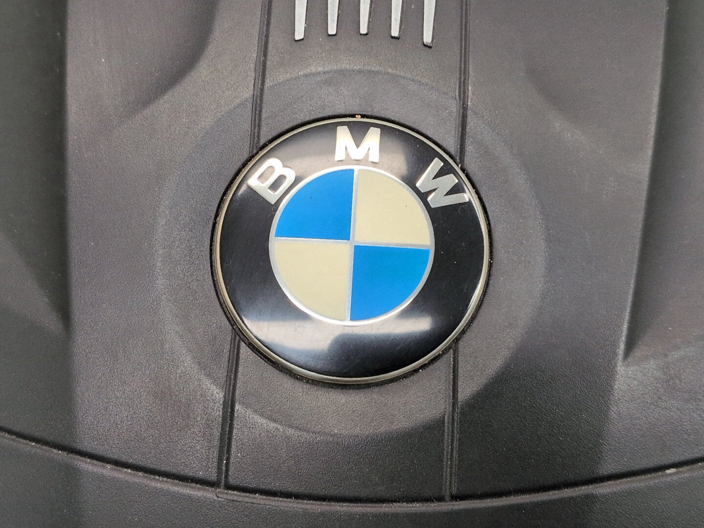 2014-2020 BMW F32 435i N55B30M0 Engine Cover 7853306