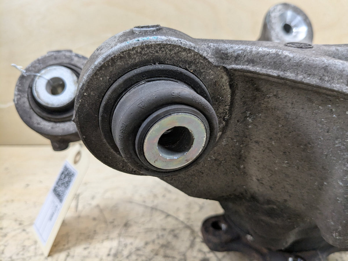 2018-2023 BMW M550i G30 Rear Left Driver Spindle Knuckle w/ Bearing 6865338 OEM