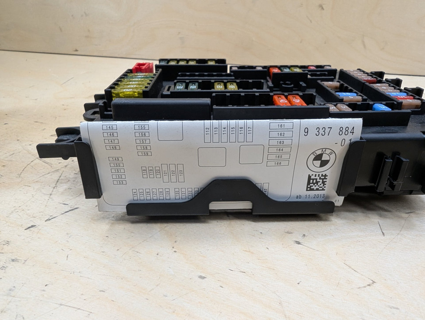 2012-2018 BMW 335i F30 Rear Power Distribution Fuse Box 9337882