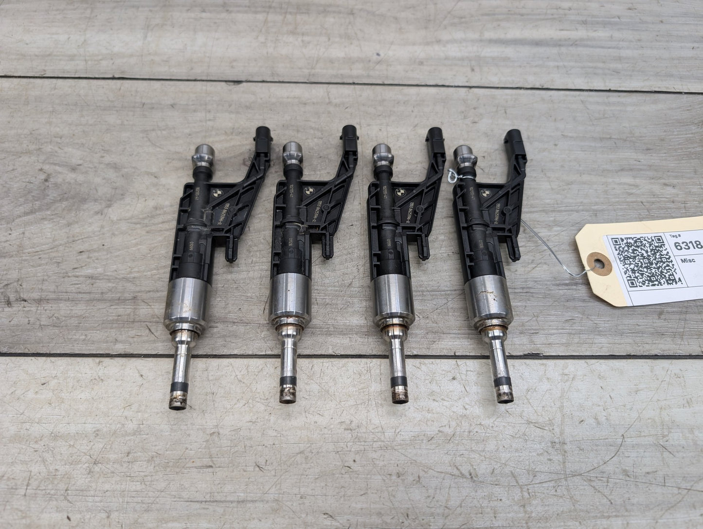 BMW G30 530i B46B20O0 Engine Motor Injector SET 8625396