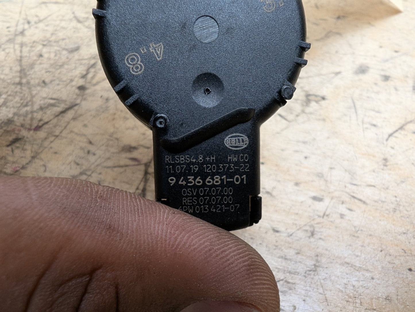 OEM BMW G01 G05 G07 G20 G30 X3 X5 Rain Light Solar Fog Condensation Sensor HUD