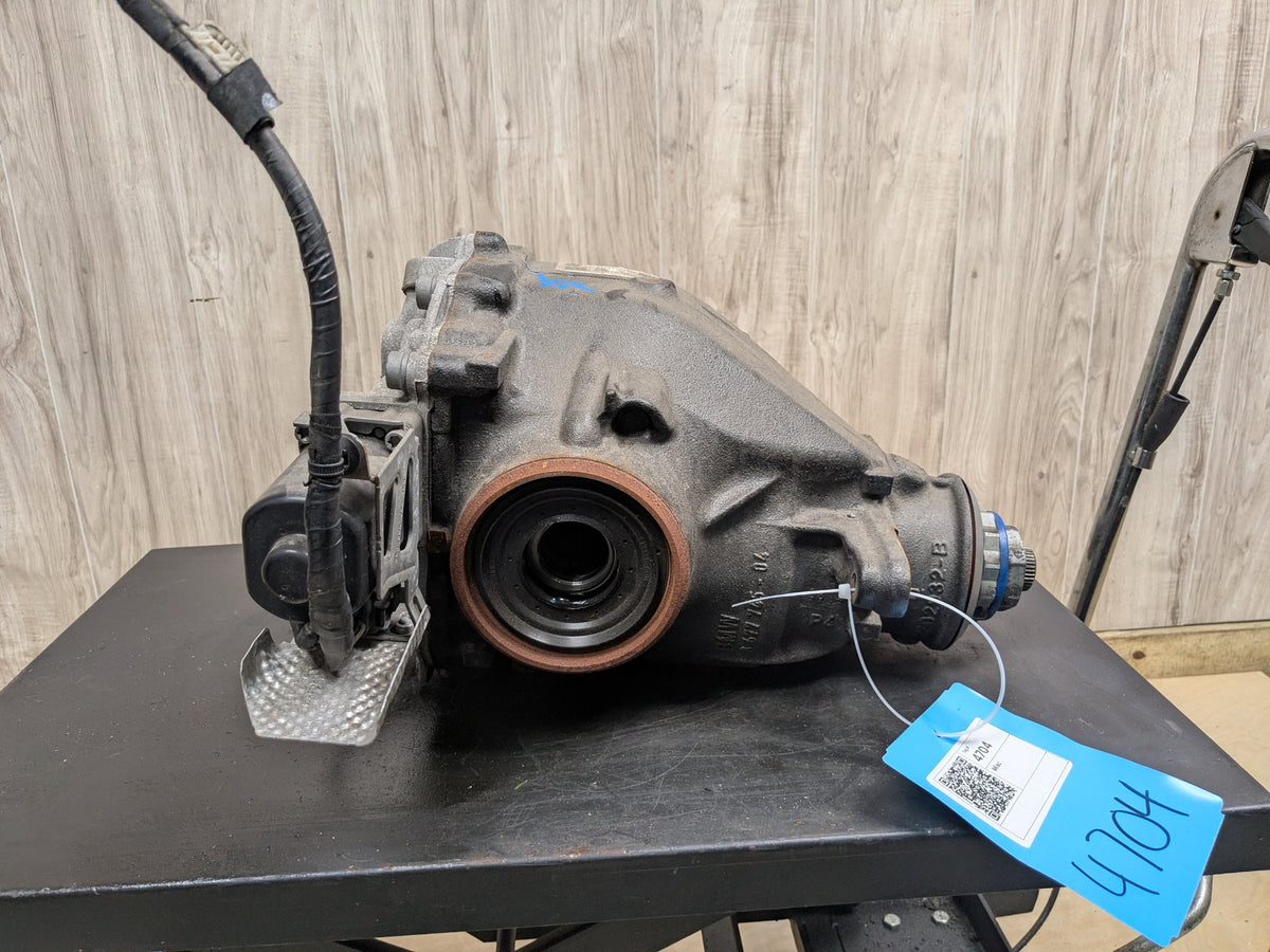OEM BMW G20 G22 G23 G42 330 M340 Rear Differential Axle Gearbox Carrier 2.81