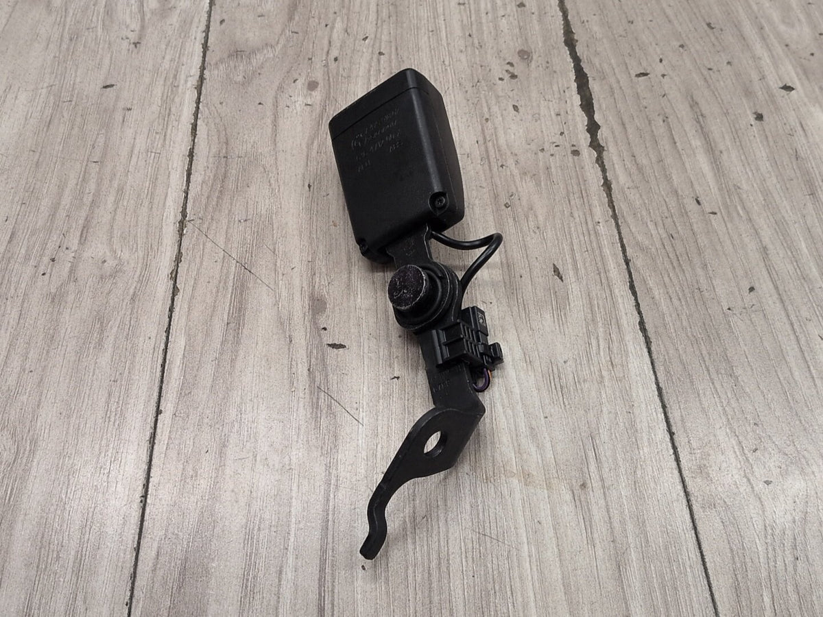 17-20 OEM BMW F90 M5 G30 530 540 M550 Rear Left Driver Seatbelt Seat Belt Buckle