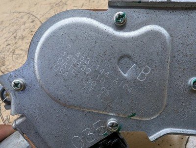 OEM BMW F95 G05 G07 X5 X7 Rear Tailgate Liftgate Windshield Window Wiper Motor