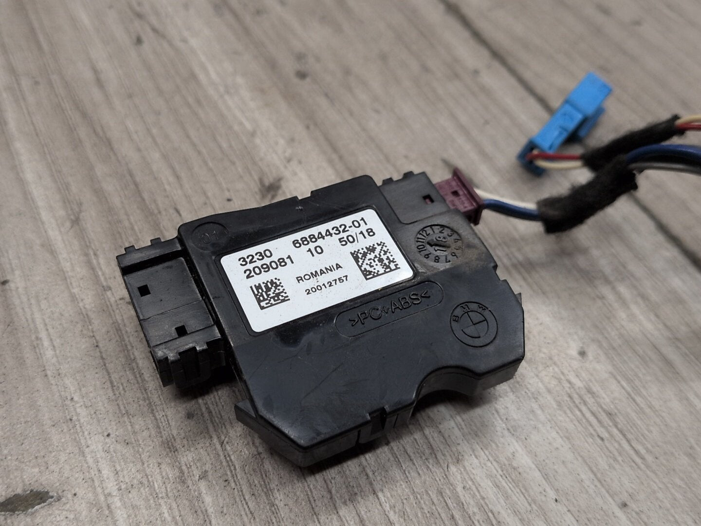 OEM BMW G01 G05 G12* G16 G30 X3 X5 BASE Steering Wheel Electronics Module